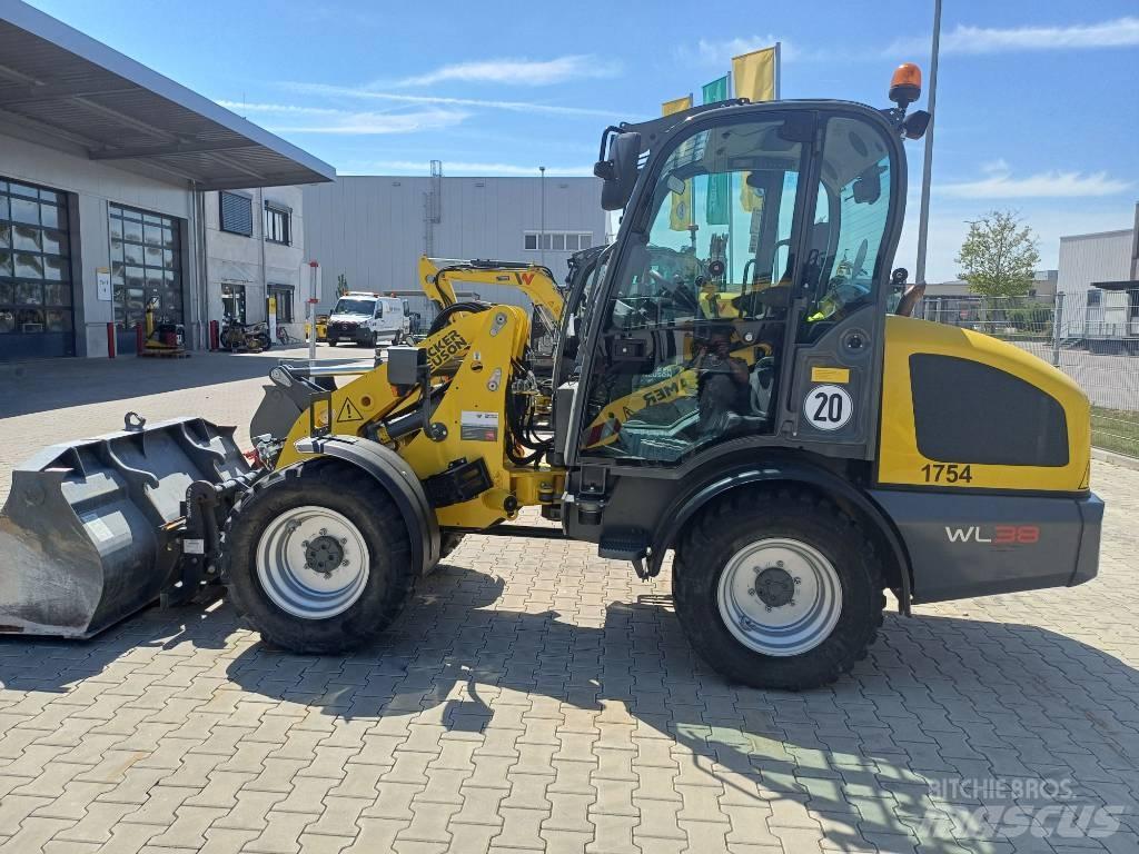 Wacker Neuson WL38 Kolové nakladače