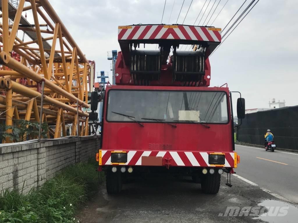 Liebherr LTM 1800 Univerzální terénní jeřáby