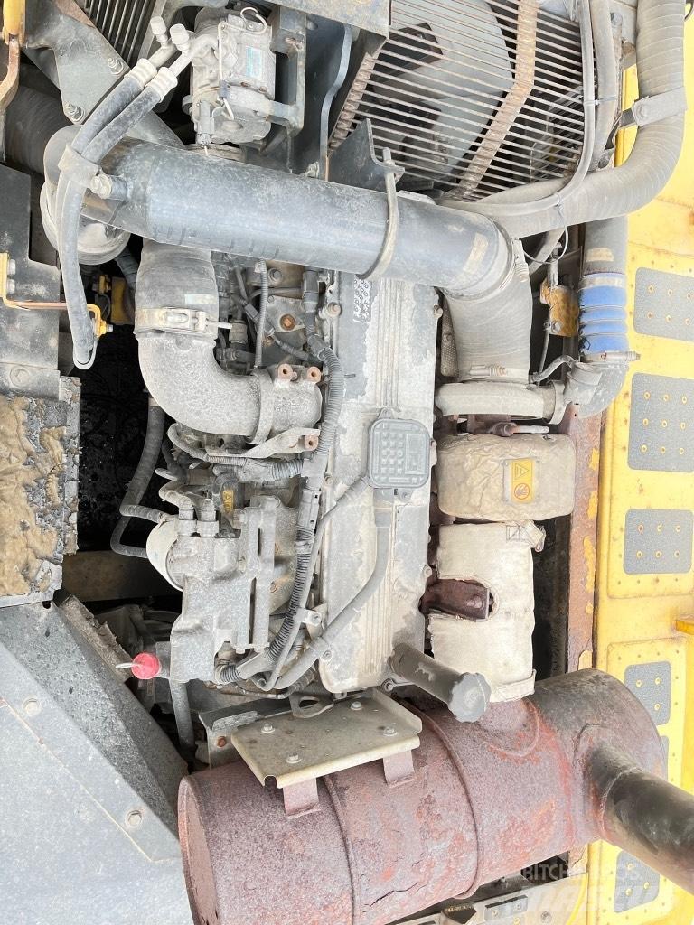 Komatsu PC 350 LC-8 Pásová rýpadla