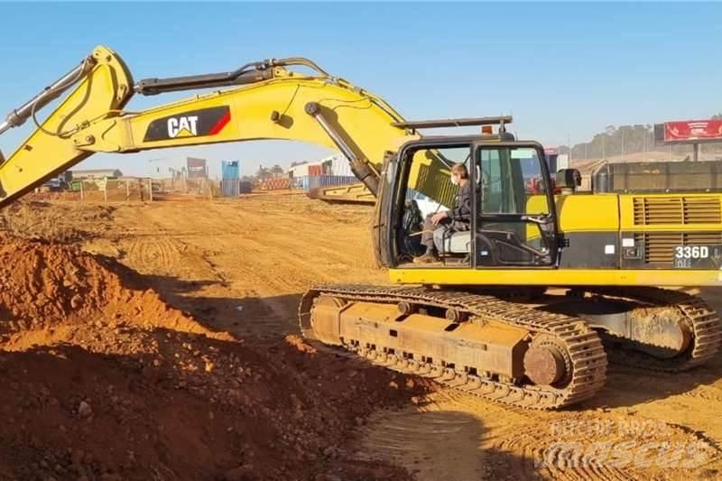 CAT 336D Mini rýpadla < 7t