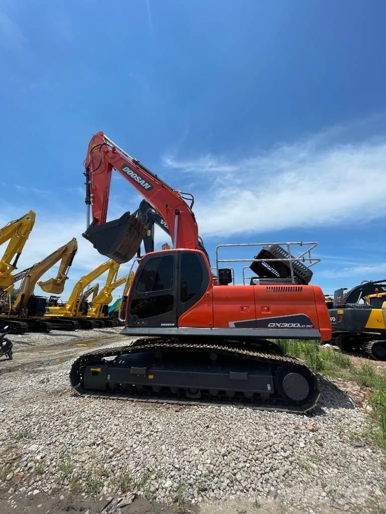 Doosan DX 300 LC Pásová rýpadla