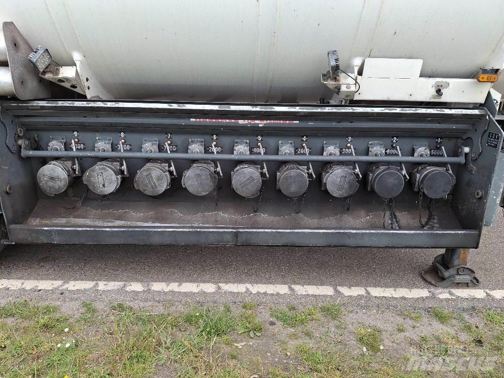 Acerbi ASO64003SP Cisternové návěsy