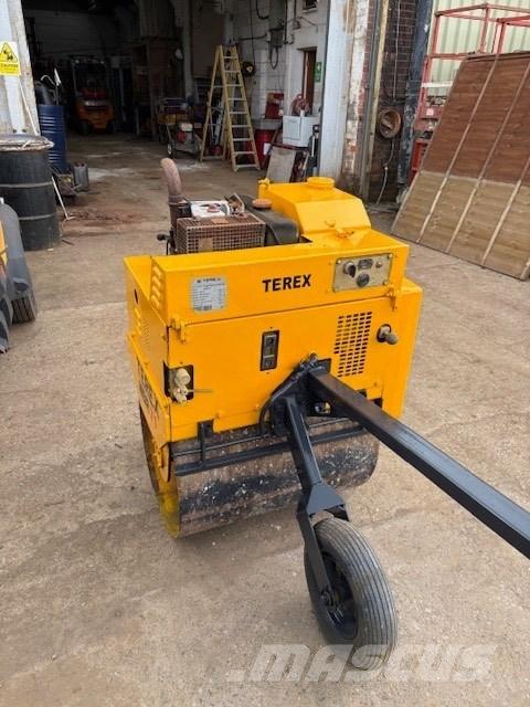 Terex MBR71 Tahačové válce