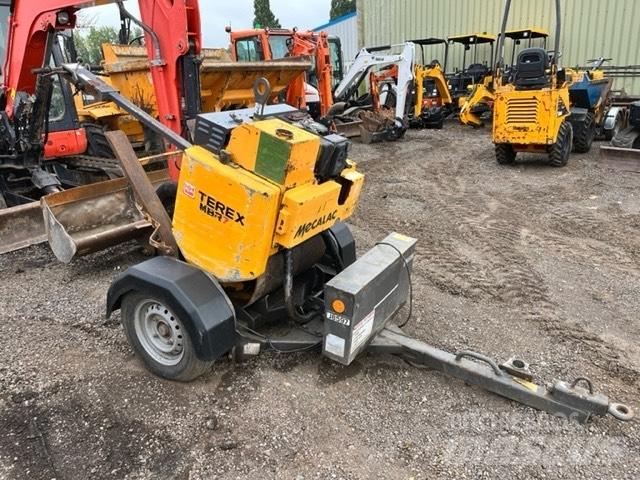 Terex MBR71 Tahačové válce
