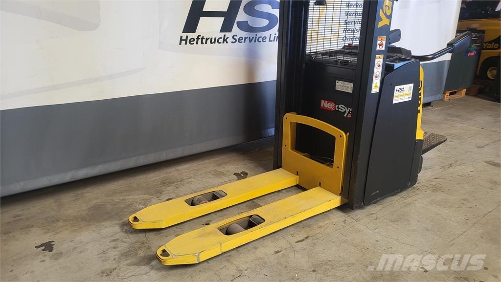 Yale MS12X Samohybné vozíky