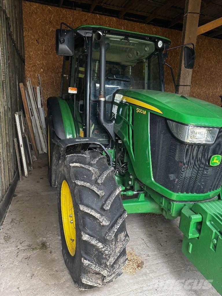 John Deere 5100 M Traktory