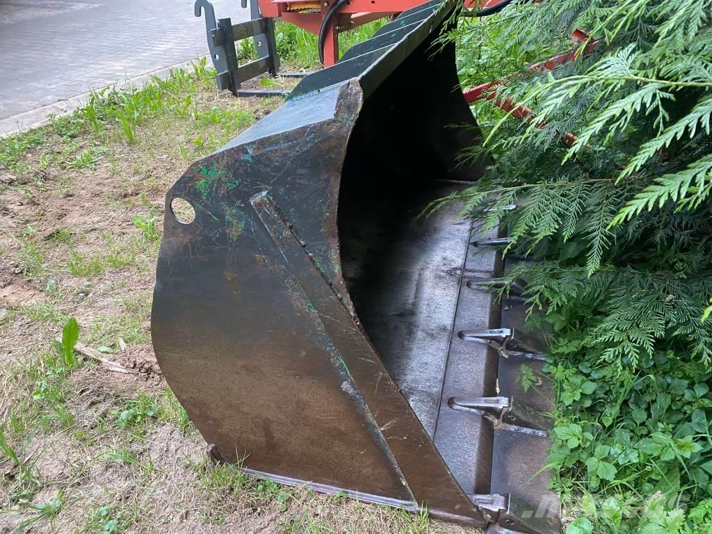 Volvo L 30 Kolové nakladače