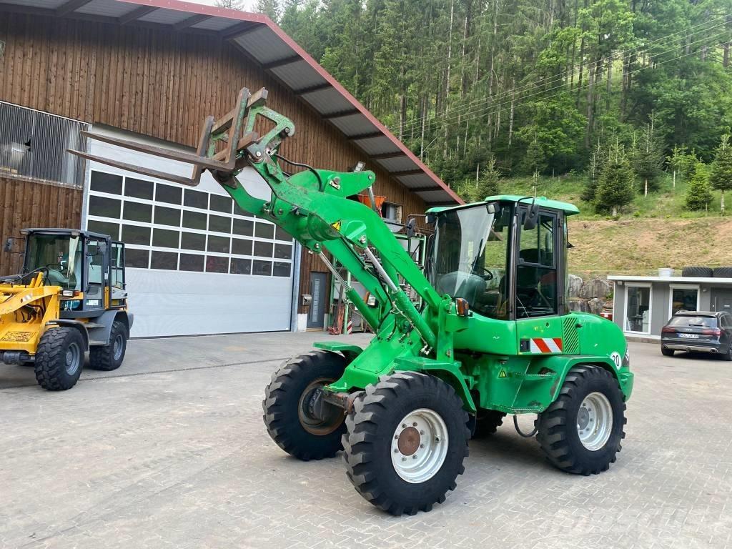 Volvo L 30 Kolové nakladače