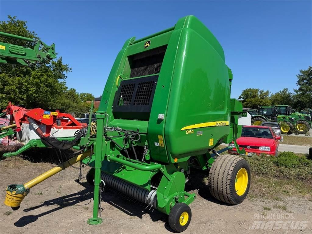 John Deere 864 Další