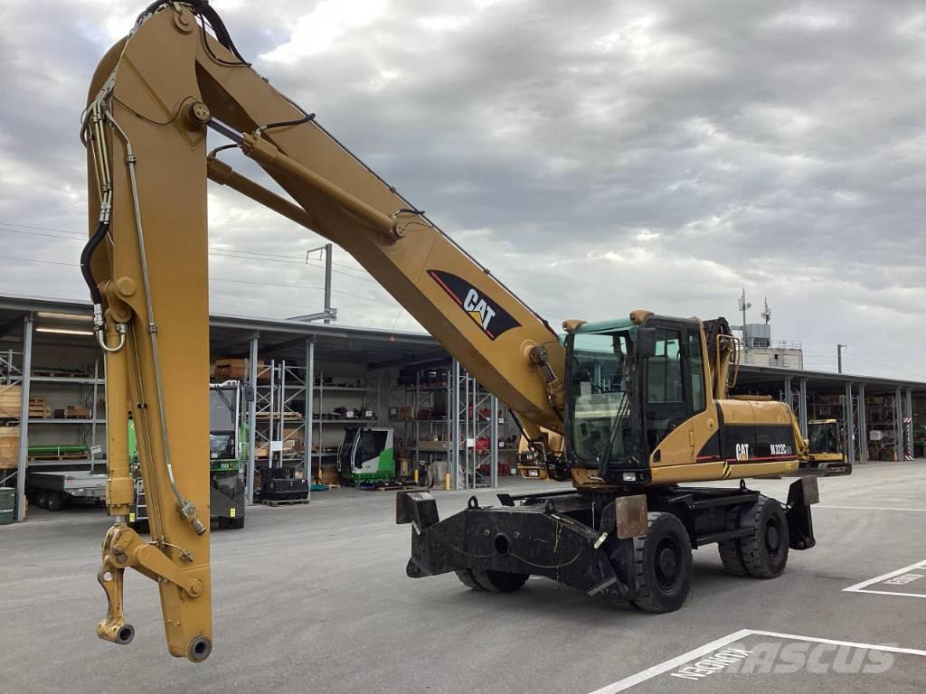 CAT M 322 C MH Stroje pro manipulaci s odpadem