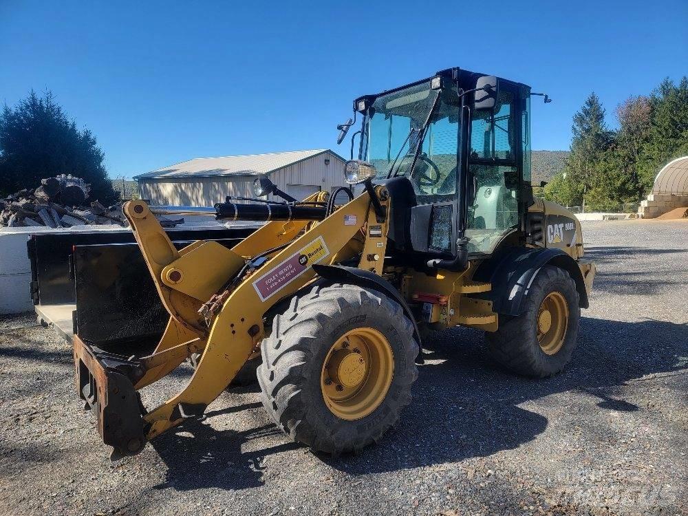 CAT 908 H 2 Kolové nakladače