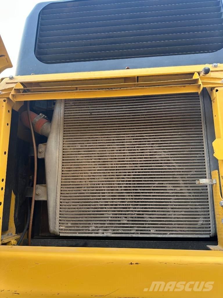 Komatsu PC 400-8 Pásová rýpadla
