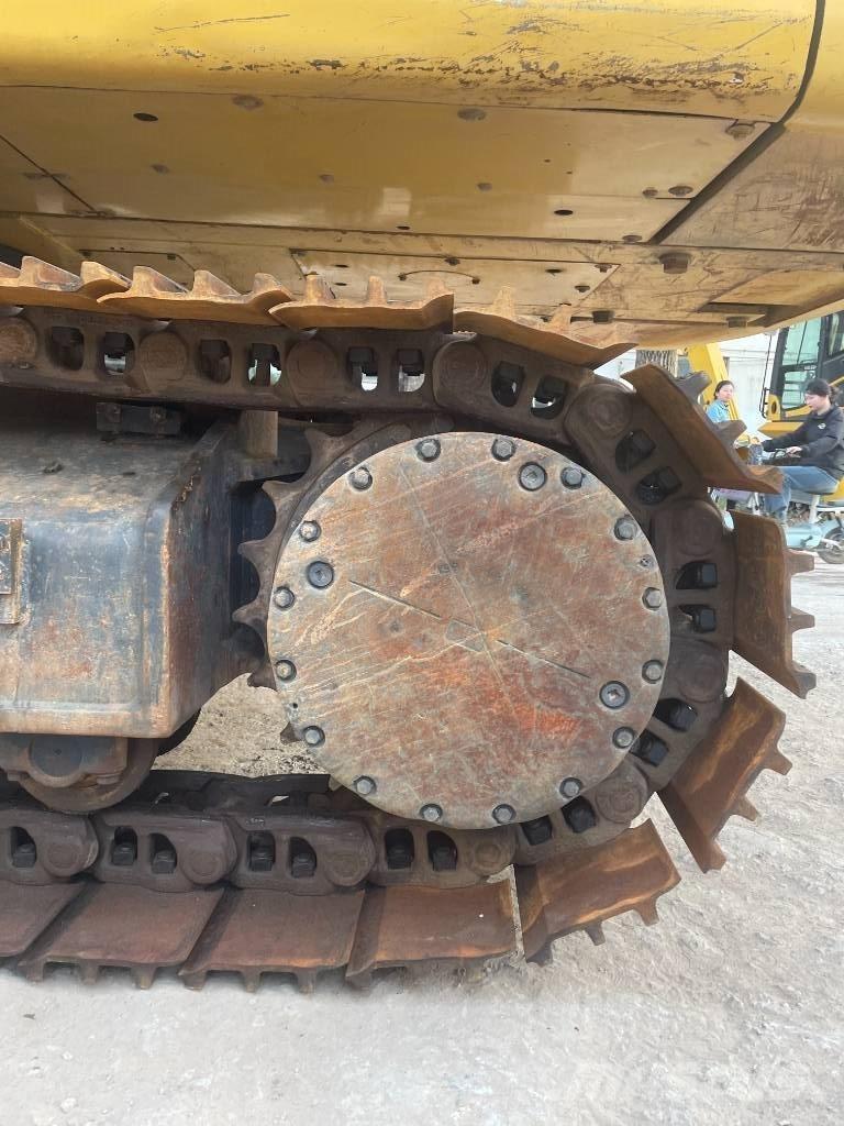 Komatsu PC 400-8 Pásová rýpadla