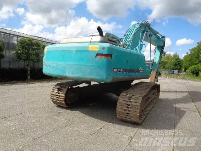 Kobelco SK250NLC Pásová rýpadla