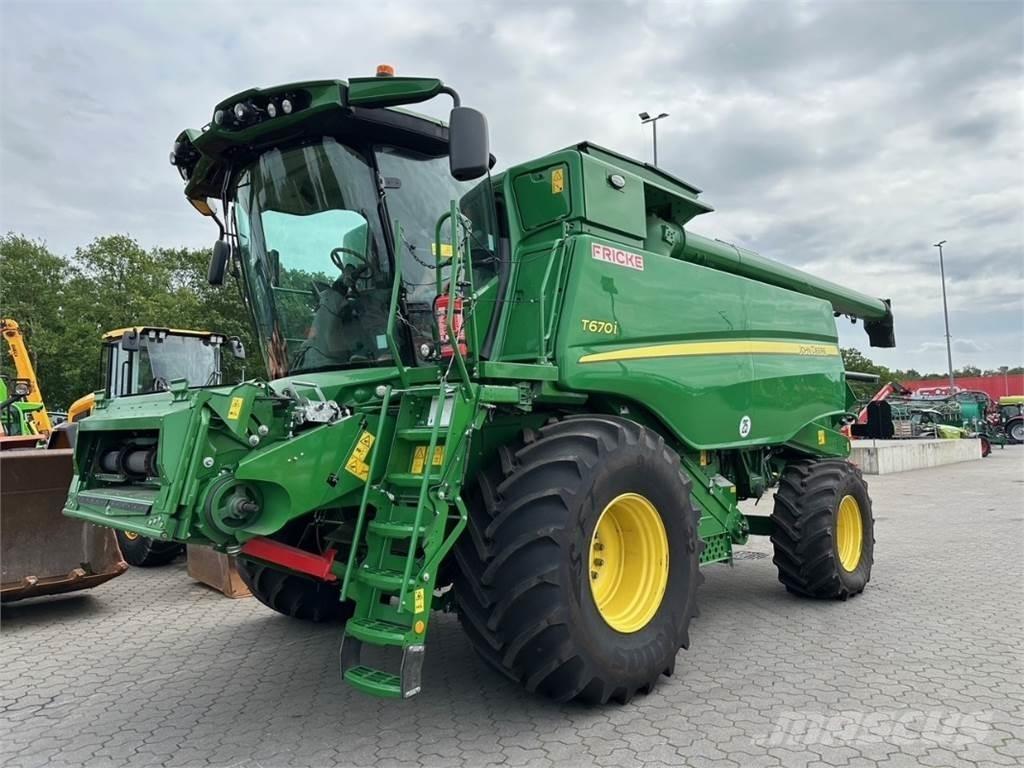 John Deere T 670 i Sklízecí mlátičky