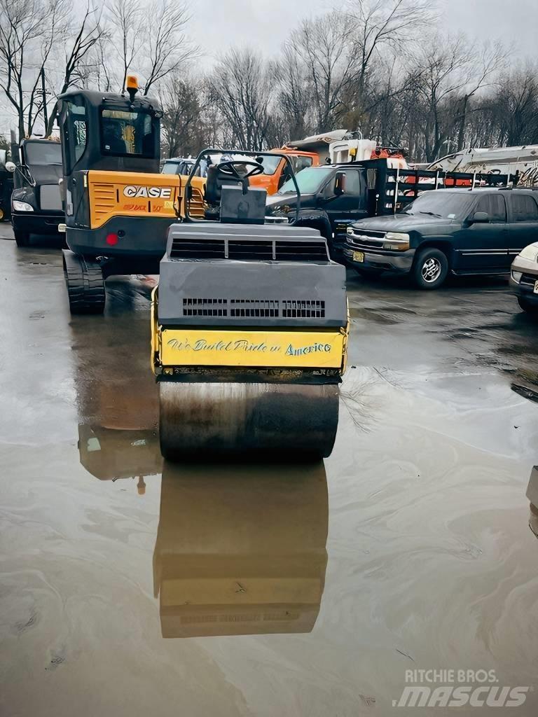 Bomag BW 100 AD-3 Tandemové válce