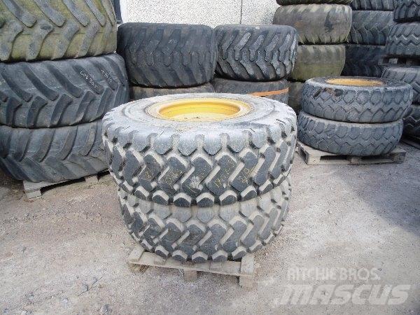 Michelin 17,5x25 Pneumatiky, kola a ráfky