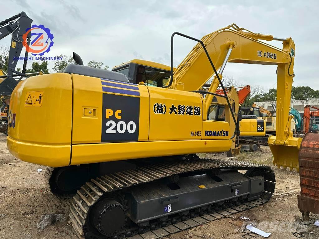 Komatsu PC 200-7 Pásová rýpadla
