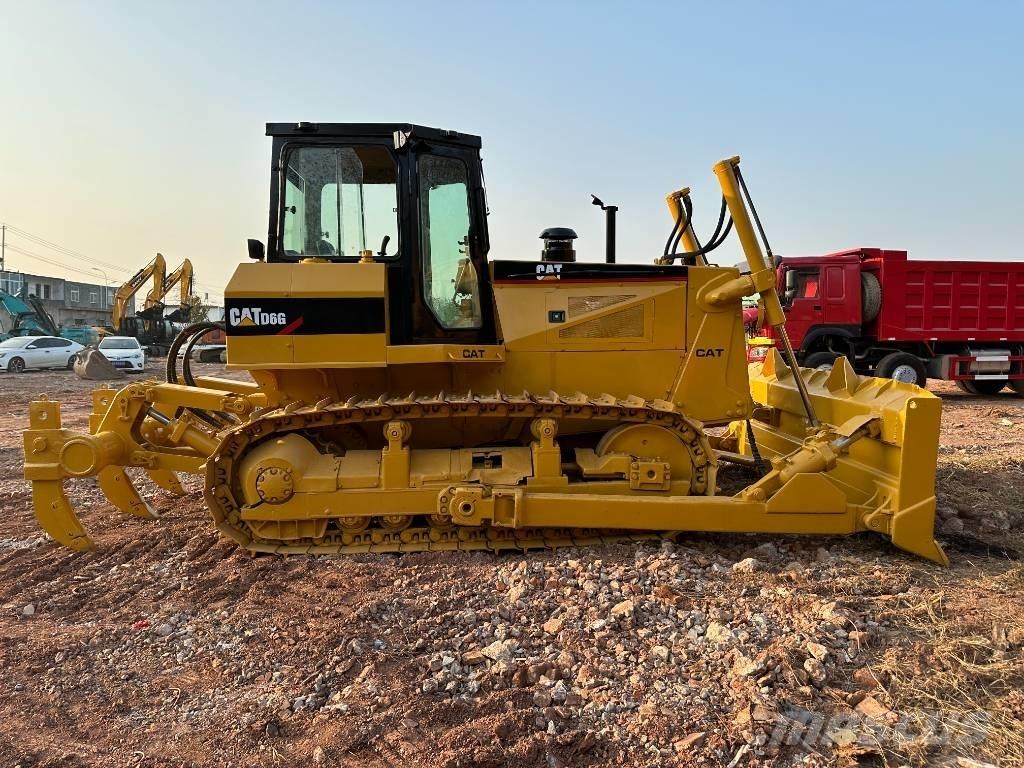 CAT D6G Pásové dozery