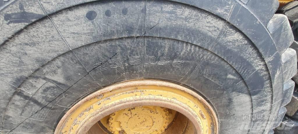 Volvo A 25 F Kloubové dempry