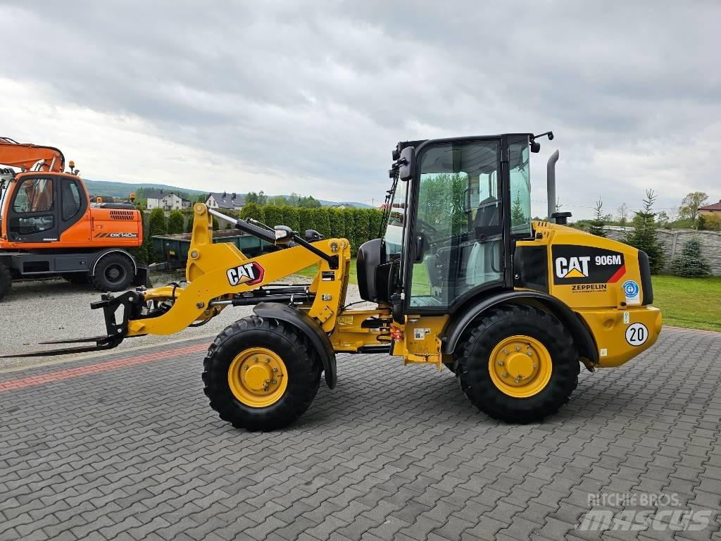 CAT 906 M Kolové nakladače