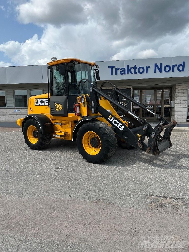 JCB 411 HT 6400 Tim Kolové nakladače