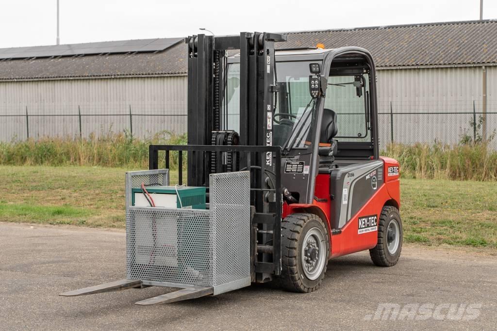 Manitou ME 450 Akumulátorové vozíky