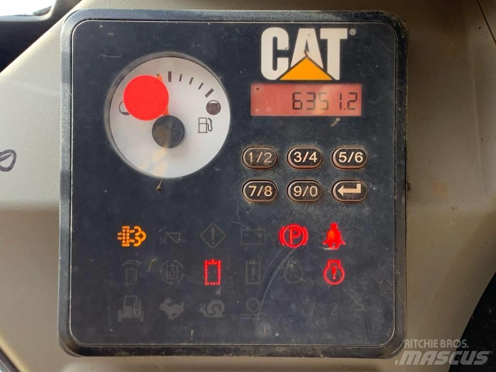 CAT 289 D Smykem řízené nakladače