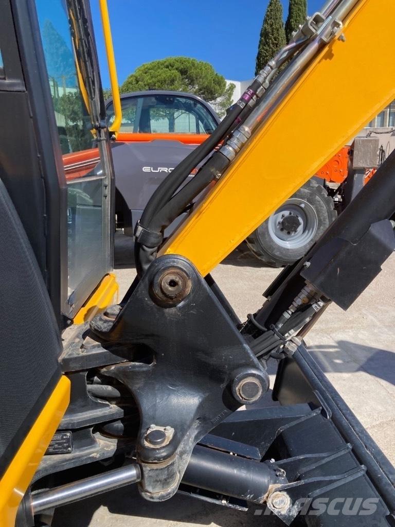 JCB 50 Z-2 Pásová rýpadla