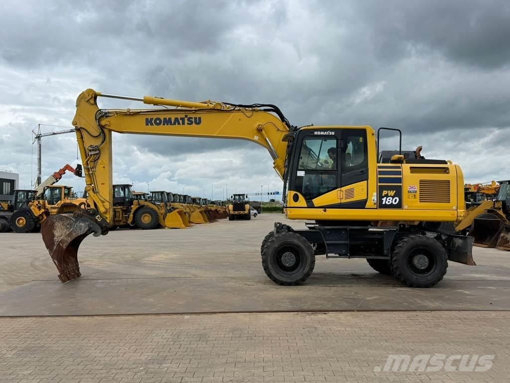 Komatsu PW180-11 Kolová rýpadla