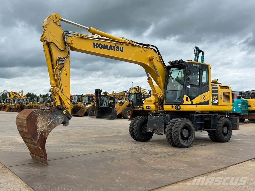 Komatsu PW180-11 Kolová rýpadla