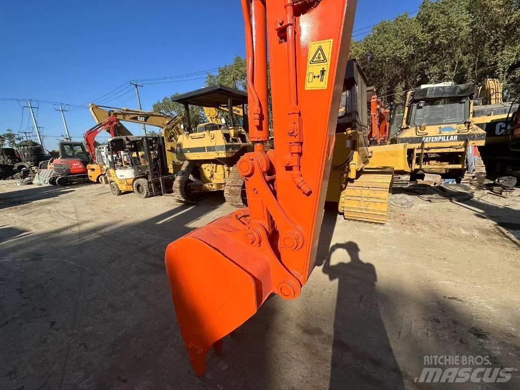 Hitachi ZX 75 Pásová rýpadla