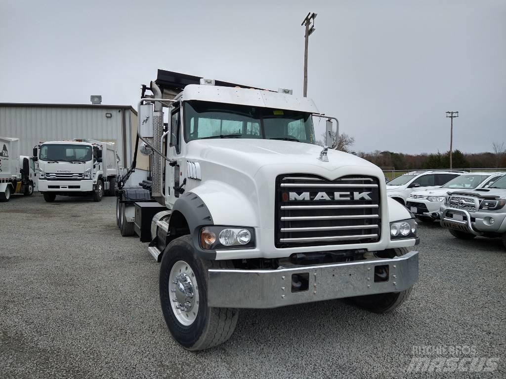 Mack GU713 Popelářské vozy