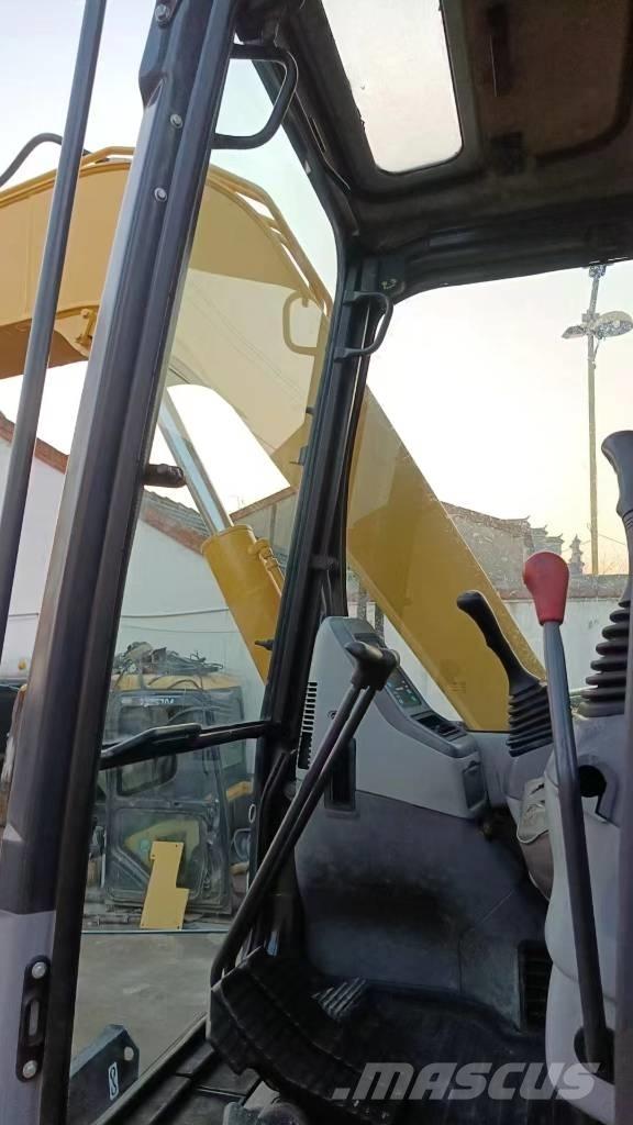 Komatsu PC 78 US Pásová rýpadla