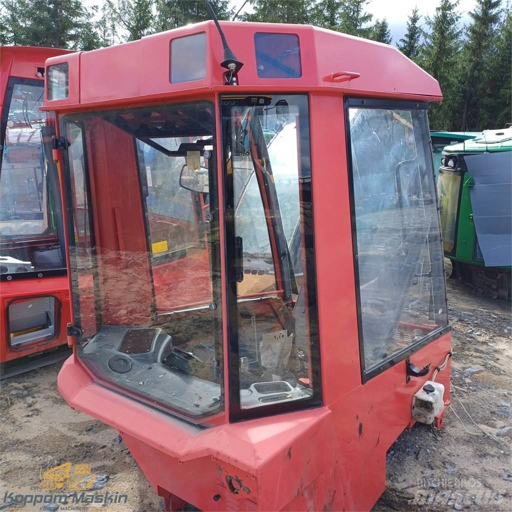 Valmet 941 Kabiny a interiér