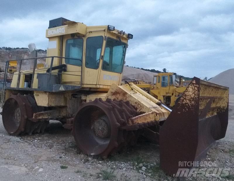 Bomag BC 771 RB Skládkové kompaktory