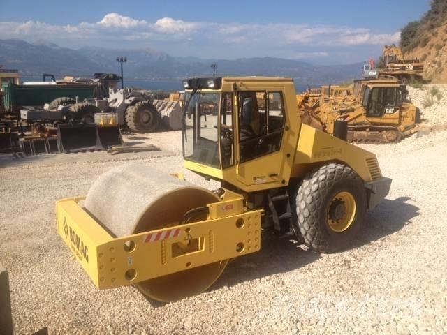 Bomag BW 219 D Tahačové válce