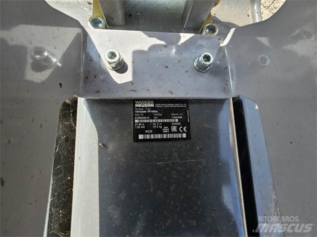 Wacker AP 1850E Další