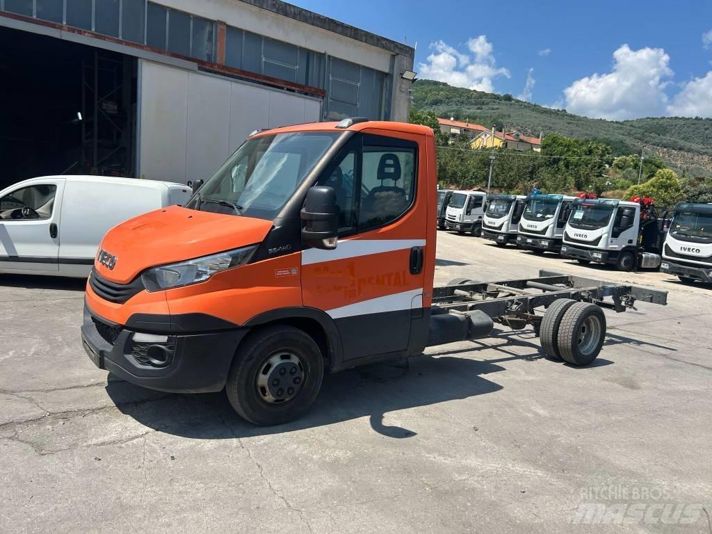 Iveco Daily 35-140 Nákladní vozy na přepravu automobilů