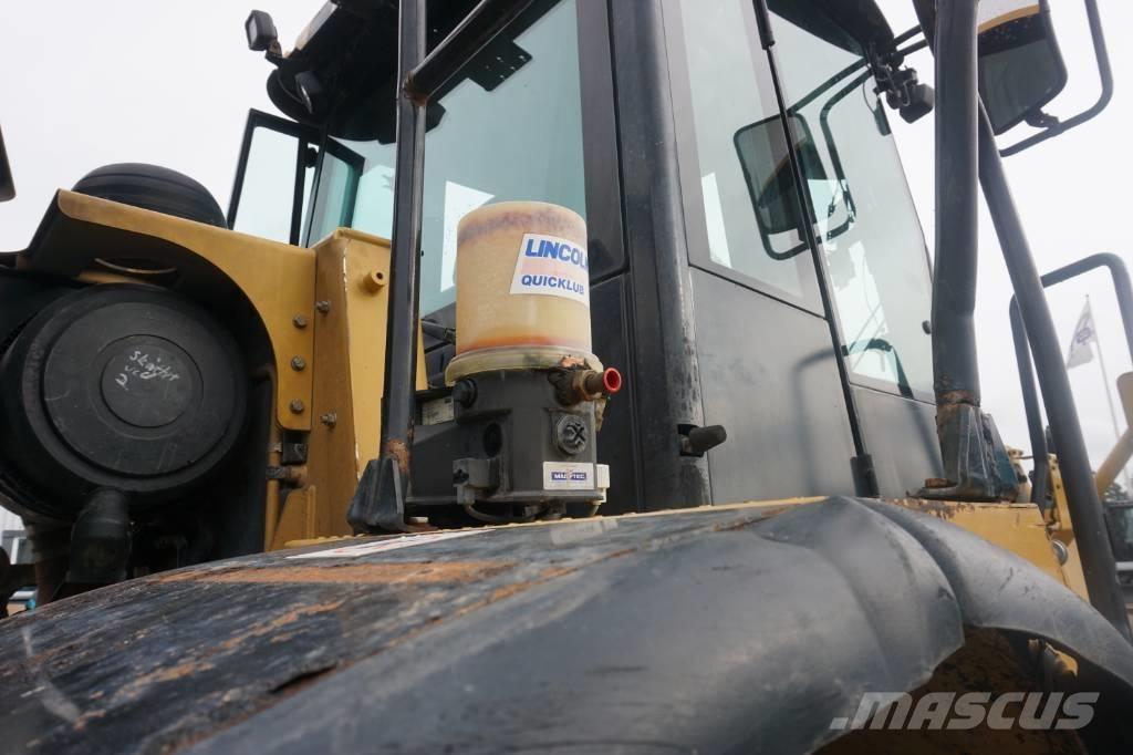 CAT 950 H Kolové nakladače