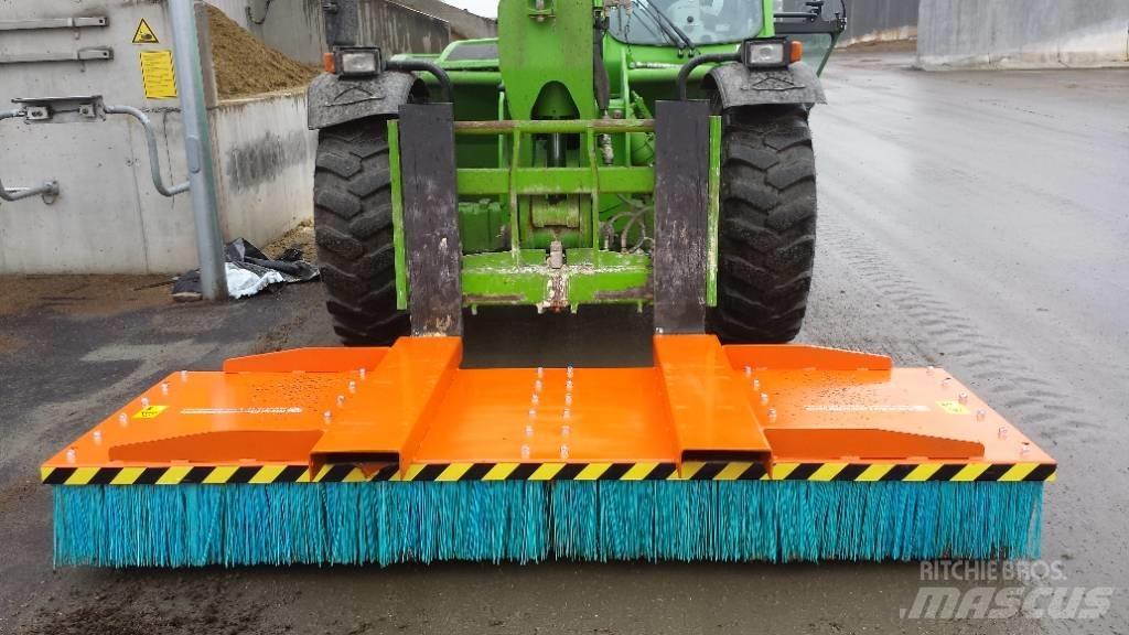 M3 Broom Sweeper SI Zametací stroje