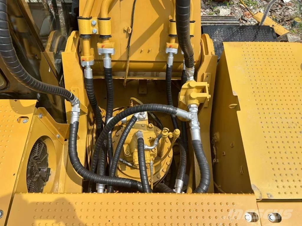 CAT 330DL Pásová rýpadla