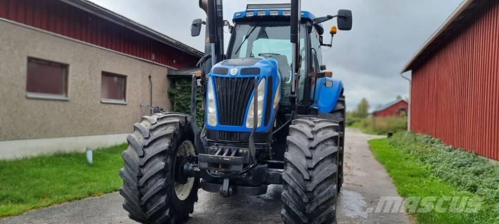 New Holland T 8040 Traktory