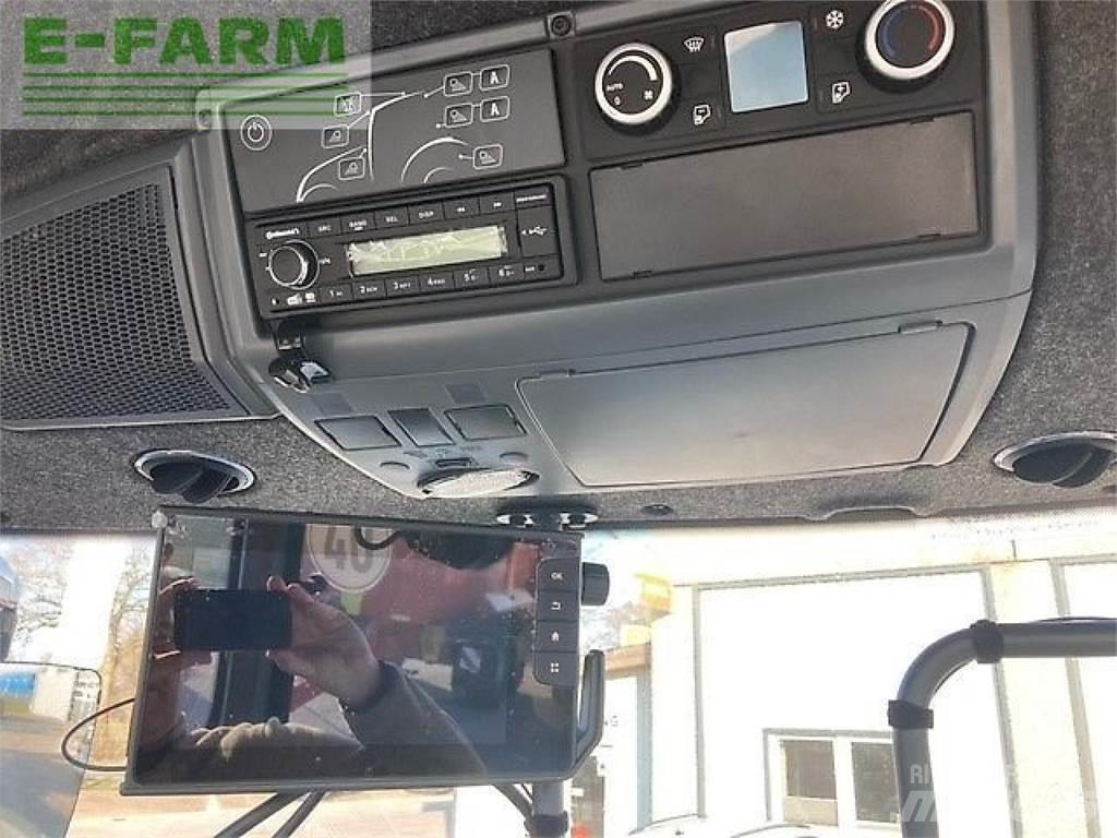 Valtra t215a Traktory