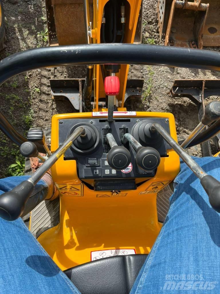 JCB 8008 CTS Mini rýpadla < 7t
