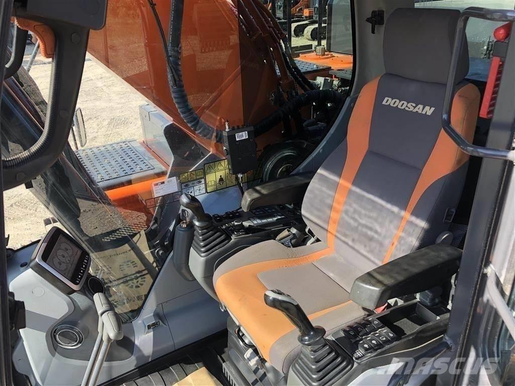 Doosan dx300 Pásová rýpadla