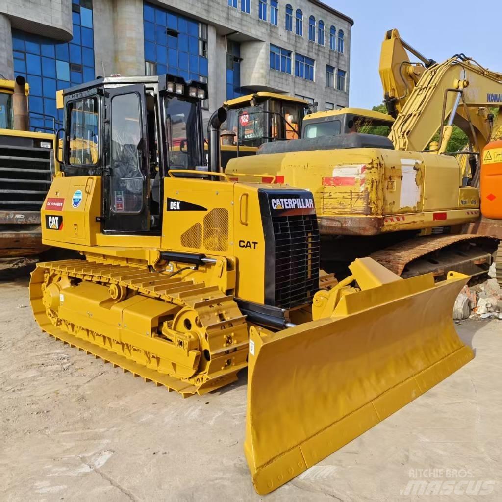 CAT D 5 K Pásové dozery