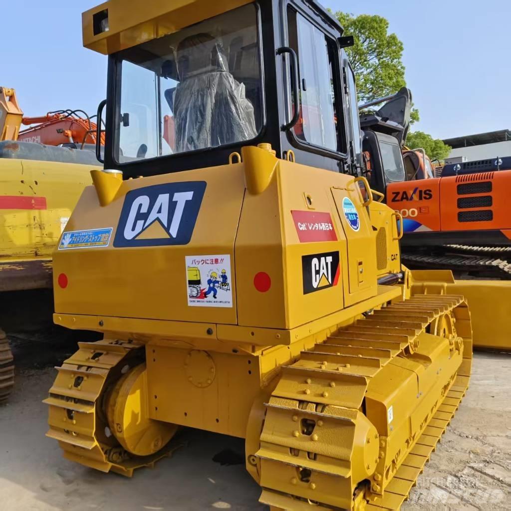 CAT D 5 K Pásové dozery