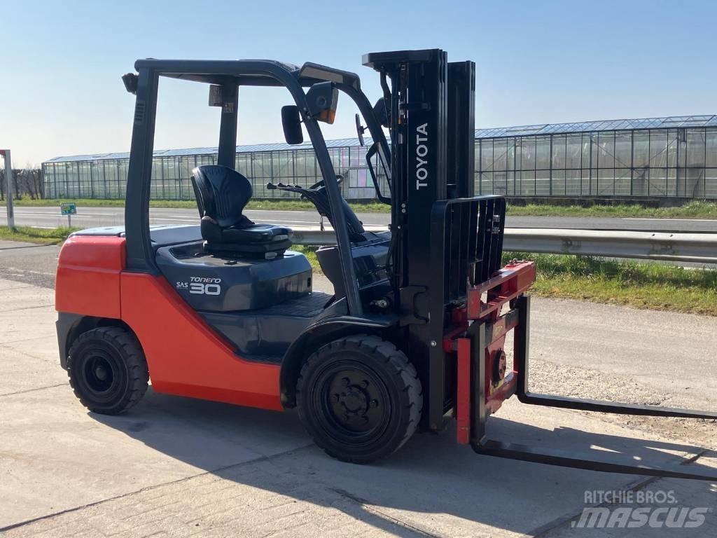 Toyota 52-8 FDF 30 Dieselové vozíky