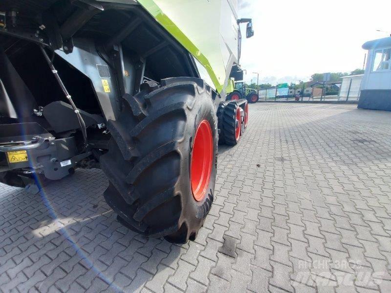 CLAAS Lexion 8800 TT Sklízecí mlátičky